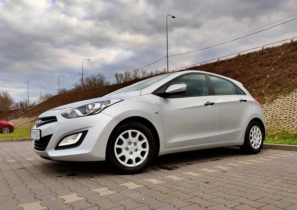 Hyundai I30 cena 37900 przebieg: 113756, rok produkcji 2015 z Węgorzyno małe 742